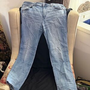 American Eagle Outfitters Men's Relaxed Light Denim Jeans